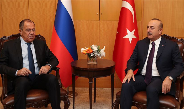 Çavuşoğlu'ndan Lavrov'a Operasyonları Durdurma Çağrısı