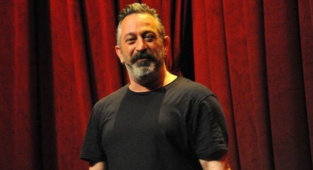 Cem Yılmaz'dan Ekonomiye İlişkin Sert Açıklama: Yakınmayan Ya Hırsız Ya Deli