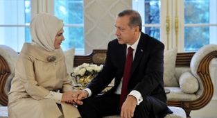Çin Virüsü'ne Yakalanan Emine Erdoğan'dan Açıklama