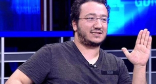 'Çin Virüsü Türklere Bir Şey Yapmaz' Diyen Oytun Erbaş Nasıl Akademisyen Olduğunu Açıkladı