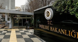 Dışişleri Bakanlığı, Türk Vatandaşlarına Ukrayna'nın Doğusundan Ayrılmalarını Kuvvetle Tavsiye Etti