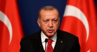 Elektriği de Türkiye'ye AKP İktidarı Getirmiş: Sizin Hayatınızda Sadece Mum, Gaz Lambası Vardı