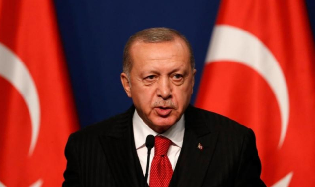 Elektriği de Türkiye'ye AKP İktidarı Getirmiş: Sizin Hayatınızda Sadece Mum, Gaz Lambası Vardı