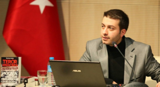 Fırat Çakıroğlu'nu Hedef Gösteren 'Kampüs Cadıları' Gazeteci Batuhan Çolak'ı da Hedef Gösterdi