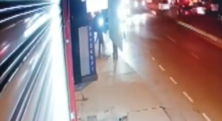 Genç Kızın Kafasına Durduk Yere Taşla Vuran Saldırgandan Skandal Savunma