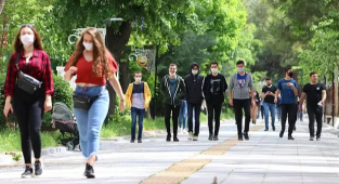 Gençlerin Yüzde 73'ü İmkânı Olursa Yurt Dışında Yaşayacağını Söylüyor
