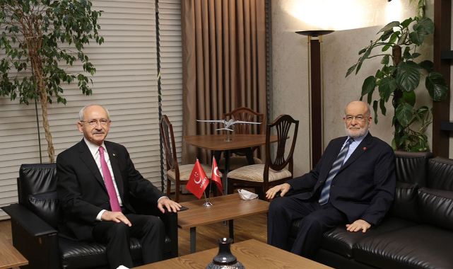 Kılıçdaroğlu, Karamollaoğlu'nu Ziyaret Etti
