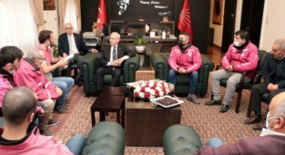Kılıçdaroğlu, Yemeksepeti Kuryelerini Ağırladı