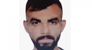 Kızının Gözleri Önünde Hamile Eşini Öldürüp Parçalara Ayırdı