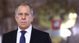 Lavrov'dan Açıklama: Uluslararası Hukuk ve Sorumluluklara Dönme Şansımızın Olduğunu Umuyoruz