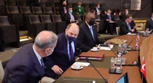 NATO: Rusya'nın Birliklerin Geri Çekildiği İddiası Yalan