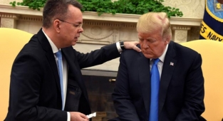 Rahip Brunson Nasıl Serbest Bırakıldığını Anlattı: Türkiye'nin Uzun Bir Talep Listesi Vardı
