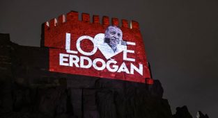 Salgında Otoriterleşme Arttı: Türkiye Demokraside 103. Sıraya Geriledi