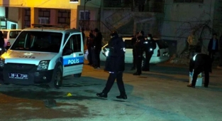 Şiddete Uğrayan Kadını Korumak İsteyen Adam Vuruldu