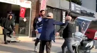 Taksici, Motokuryeye Testereyle Saldırdı