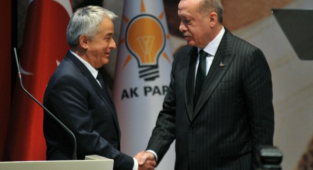 Vatandaş Donarak Öldü: AKP'li Isparta Belediye Başkanı'ndan Açıklama