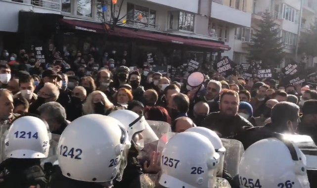 Zamlara Karşı Çıkan Vatandaşların Protestosuna Polis Müdahalesi