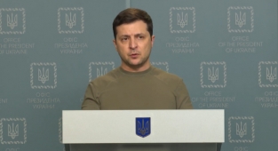 Zelensky, Batıdan Ukrayna Hava Sahasının Kapatılması Konusunda Yardım İstedi