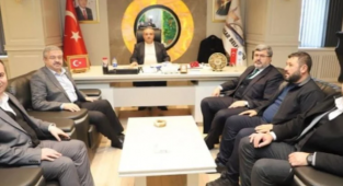AKP'li Belediye Başkanı Makam Odasını 429 Bin Liraya Yeniletti