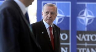 AKP'li Cumhurbaşkanı Erdoğan, NATO Zirvesine Katılacak