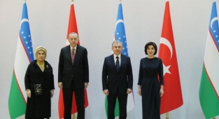 AKP'li Cumhurbaşkanı Erdoğan Özbekistan'da: Stratejik Ortağız