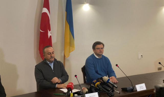 AKP'li Dışişleri Bakanı Çavuşoğlu, Ukrayna Dışişleri Bakanı Kuleba İle Görüştü