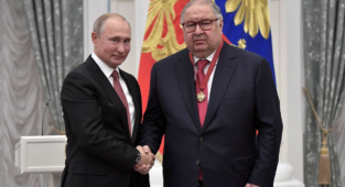 Almanya Putin'in Oligarkının Yatına El Koydu