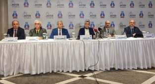 Bilim Kurulu Üyesi Tevfik Özlü: Pandemi Bitmedi Ama Hastalık Sıradanlaştı