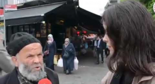Bursa'da Bir Pankart: 'Müslüman Kardeşim! Ramazan'da Lokantanı, Büfeni Açma!'