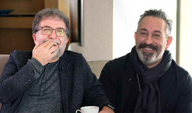 Cem Yılmaz'dan Ahmet Hakan'a 'En İyi Kadın Oyuncu' Ödülü
