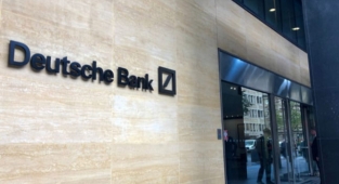 Deutsche Bank'ta 'Striptriz Kulübü' Yolsuzluğu: Faturayı Bankaya Ödetmek İstediler