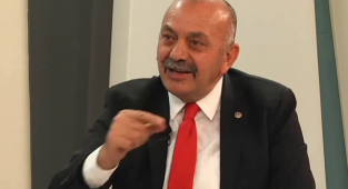 Erdoğan'ın Geri Vitesi AKP'lilerde Baş Dönmesi Yaptı: AKP'li Başkan Paylaşımını Sildi