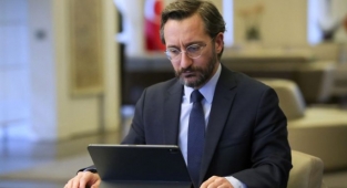 Fahrettin Altun: Türkiye Yüzde 49 İle En Çok Dezenformasyona Maruz Kalan Ülke