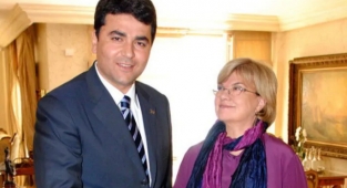 Gültekin Uysal'dan Tansu Çiller Açıklaması: Biz Bir Hayrını Görmedik, Tayyip Bey Hayrını Görür