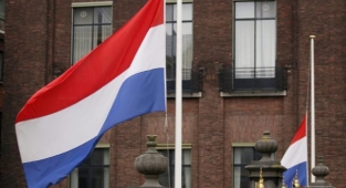 Hollanda 17 Rus Diplomatı Sınır Dışı Etti