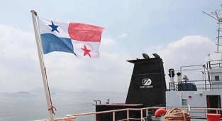 İşgalci Rusya, Karadeniz'de Panama Bandıralı 3 Gemiyi Vurdu