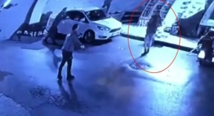 Kız Arkadaşını Rehin Alan Şahıs, Bacağından Vurularak Derdest Edildi