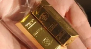 Külçe Altın Diye 70 Liralık Çakmak Satıp 12 Kişiyi Dolandırdılar