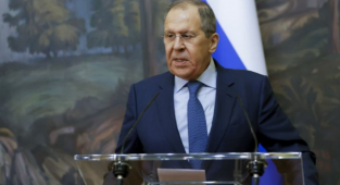 Lavrov'un Uçağı Pekin'e Giderken Yarı Yoldan Geri Döndü