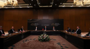 Lavrov ve Kuleba'dan Görüşmeler Sonrası Basın Toplantısı