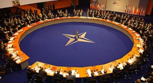 NATO Dışişleri Bakanları Ukrayna Gündemiyle Acil Toplanacak