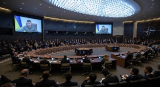 NATO Zirvesinden Ukrayna'ya Daha Fazla Destek Kararı 