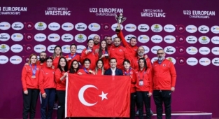 Türk Kadın Sporcular Avrupa Güreş Şampiyonası'nda Zirvede: Ahıska Türkü Kadın Sporcu Altın Madalya Getirdi