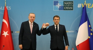 Türkiye, Yunanistan ve Fransa, Mariupol'e İnsani Operasyon Düzenleyecek