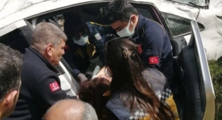 36 Saattir Kayıp Olan Öğretmen Kaza Yaptığı Arabada Bulundu