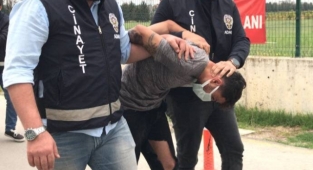 Adana'da Polisleri Pompalı Tüfekle Yaralayan Zanlı Tutuklandı