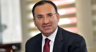 AKP'li Adalet Bakanı Bozdağ'dan Almanya'ya Tepki: Türkiye'nin İçişlerine Müdahale Hadleri Değil