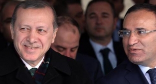 AKP'li Adalet Bakanı Bozdağ'dan Gezi Davası Eleştirilerine Yanıt: Hakimler ve Mahkemeler Kimseden Emir ve Talimat Almazlar