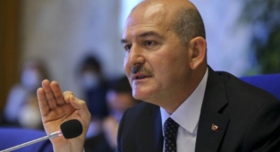 AKP'li Bakan Soylu Kılıçdaroğlu'na Tepki Gösterirken Türkiye'deki Göçmen Sayısıyla Övündü