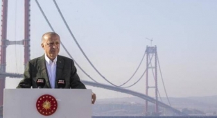 AKP'nin Deli Dumrul Köprüsü: Çanakkale Köprüsü Tercih Edilmeyince Deniz Ulaşımına Büyük Zam Yapıldı
